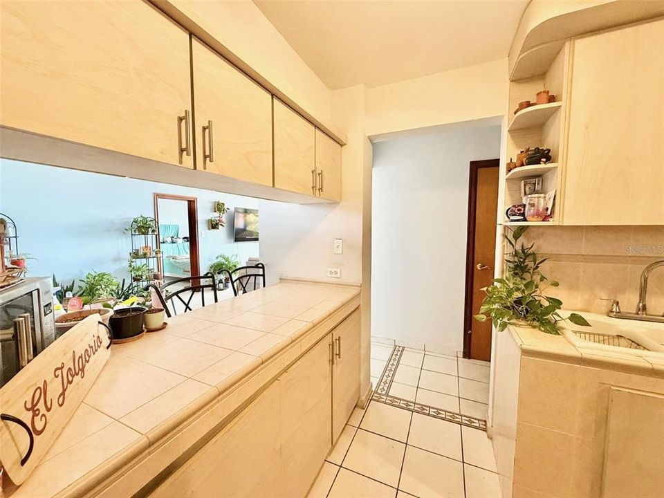 待售: $270,000 (3 贝兹, 2 浴室, 1147 平方英尺)