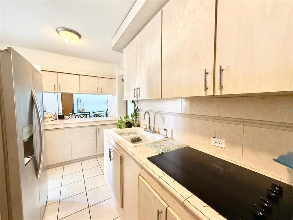 待售: $270,000 (3 贝兹, 2 浴室, 1147 平方英尺)