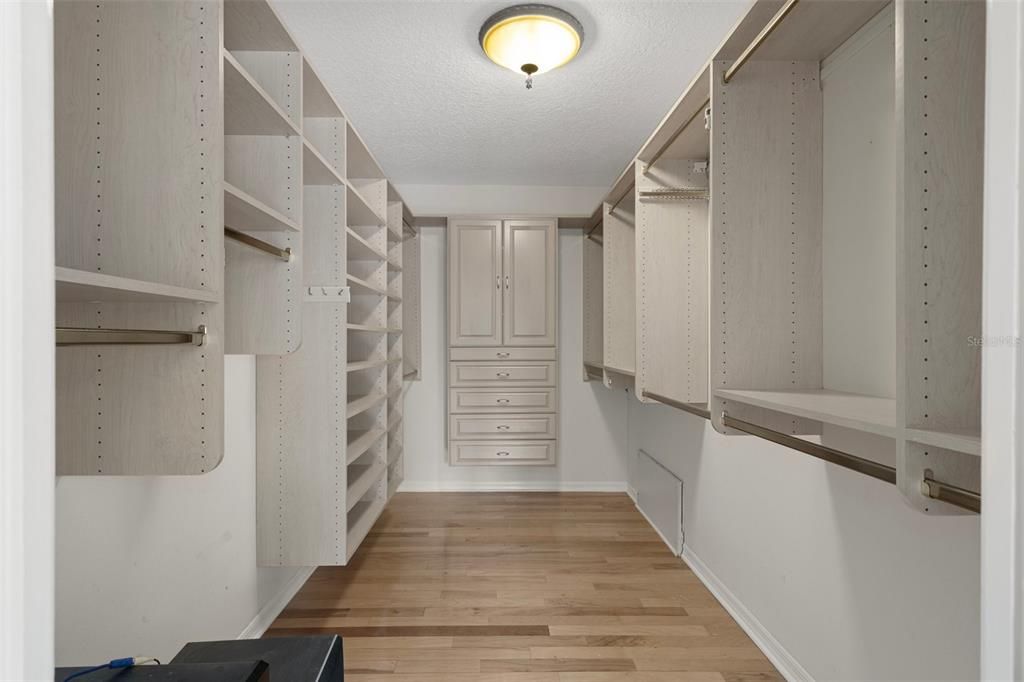 待售: $699,900 (4 贝兹, 3 浴室, 3637 平方英尺)