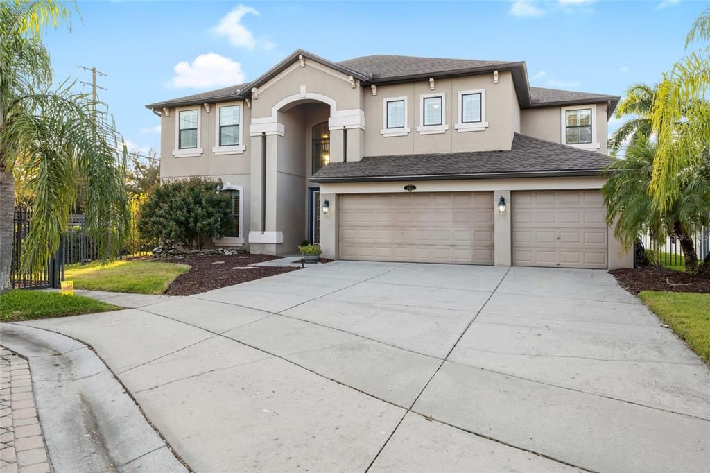 For Sale: $925,000 (5 beds, 3 baths, 3436 Square Feet)