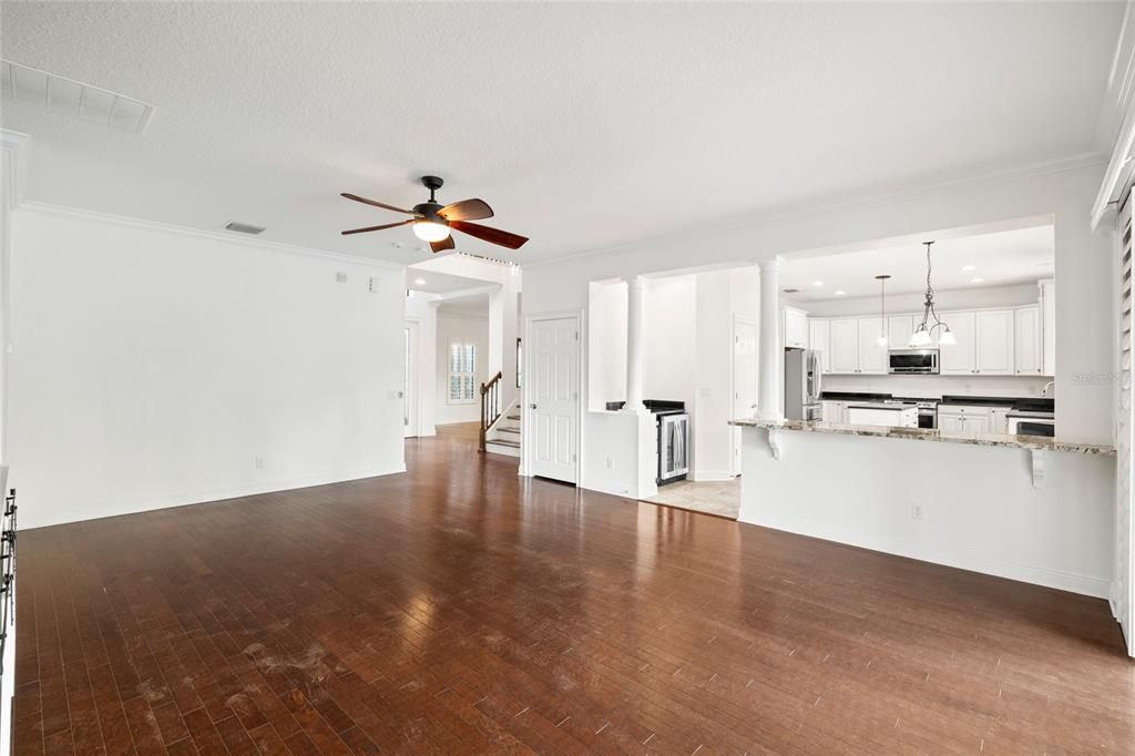 For Sale: $925,000 (5 beds, 3 baths, 3436 Square Feet)