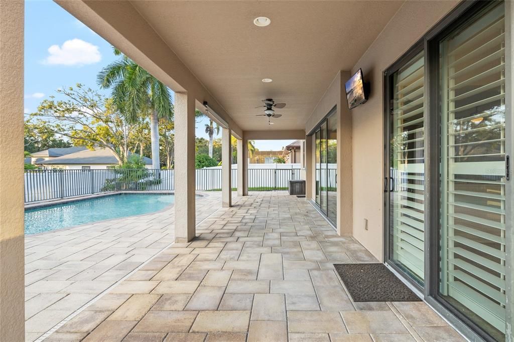 For Sale: $925,000 (5 beds, 3 baths, 3436 Square Feet)