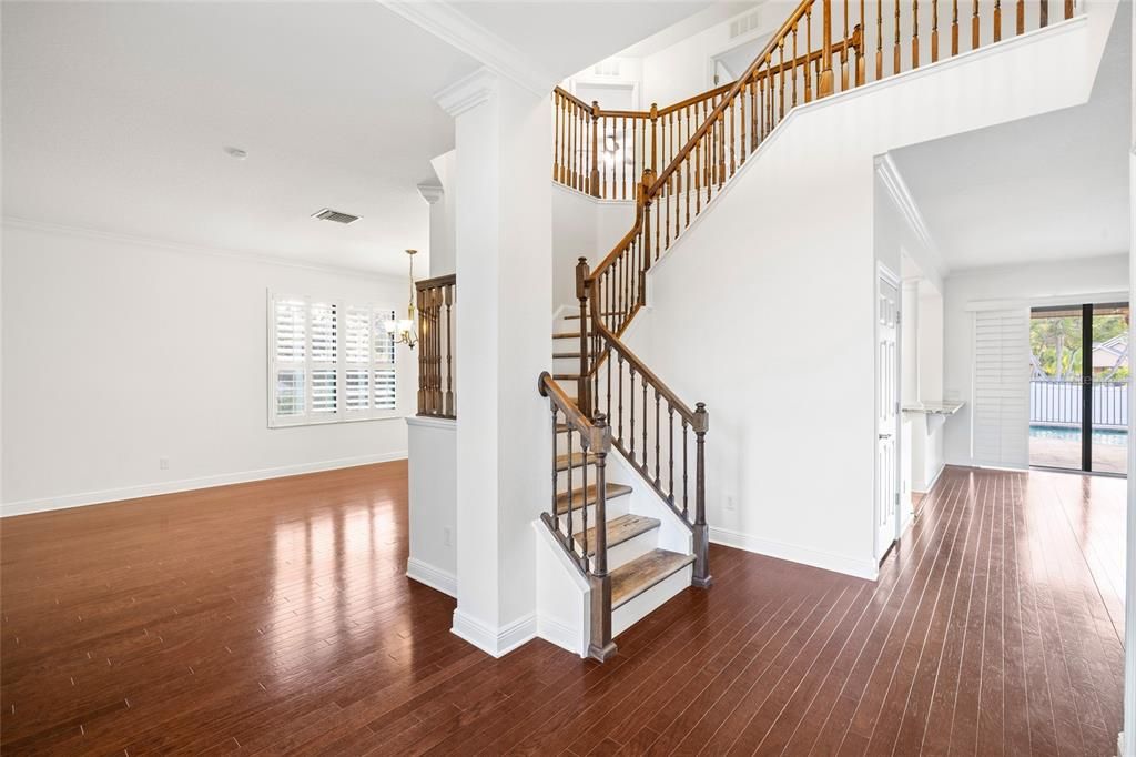 For Sale: $925,000 (5 beds, 3 baths, 3436 Square Feet)