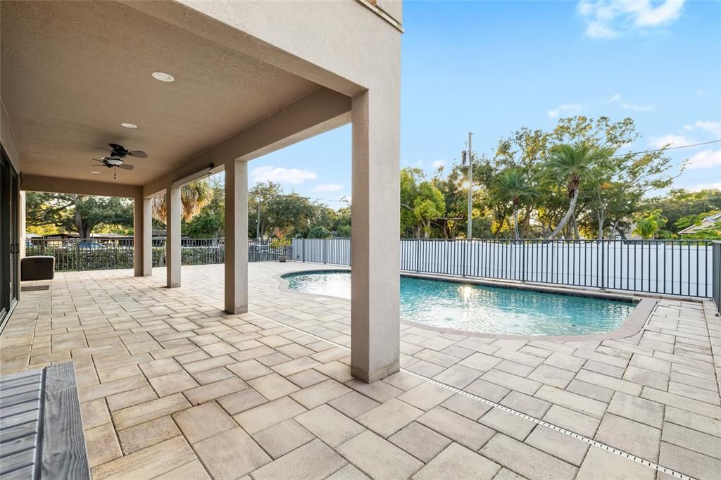 For Sale: $925,000 (5 beds, 3 baths, 3436 Square Feet)