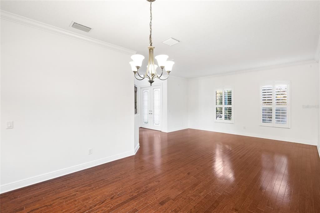 For Sale: $925,000 (5 beds, 3 baths, 3436 Square Feet)