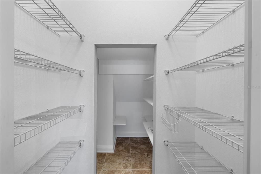 For Sale: $925,000 (5 beds, 3 baths, 3436 Square Feet)