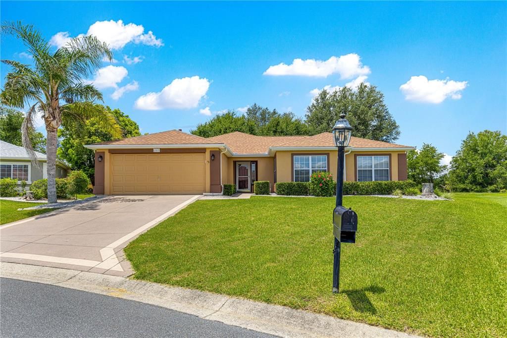 На продажу: $309,900 (2 спален, 2 ванн, 1822 Квадратных фут)