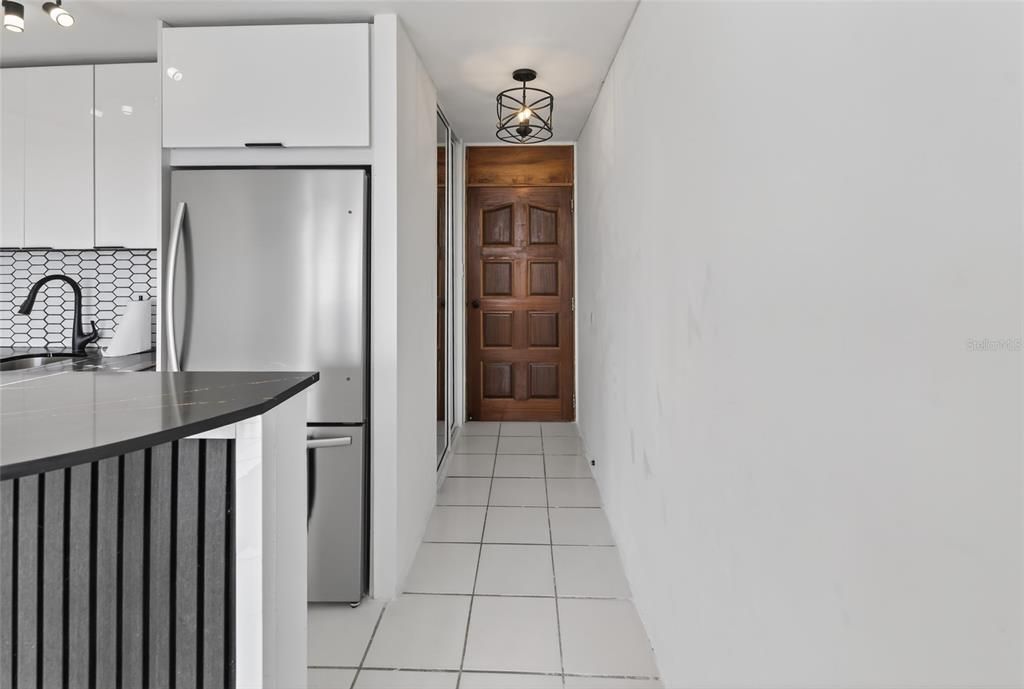 For Sale: $295,000 (1 beds, 1 baths, 620 Square Feet)