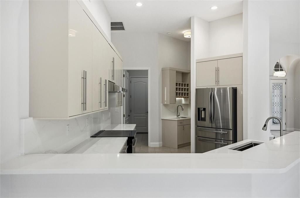 В аренду: $3,800 (3 спален, 3 ванн, 2400 Квадратных фут)