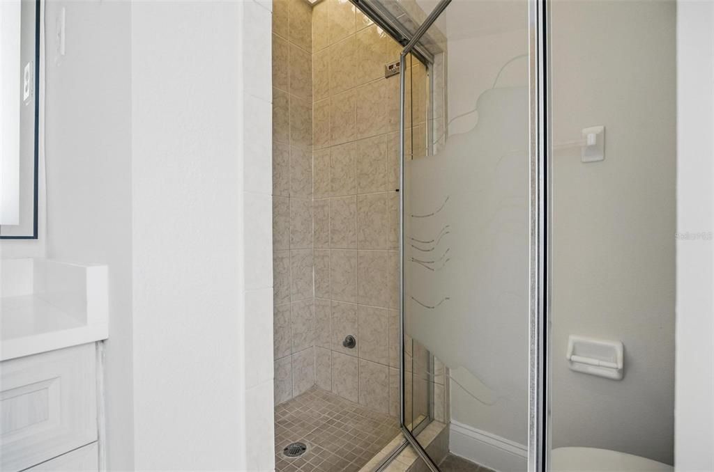 В аренду: $3,800 (3 спален, 3 ванн, 2400 Квадратных фут)