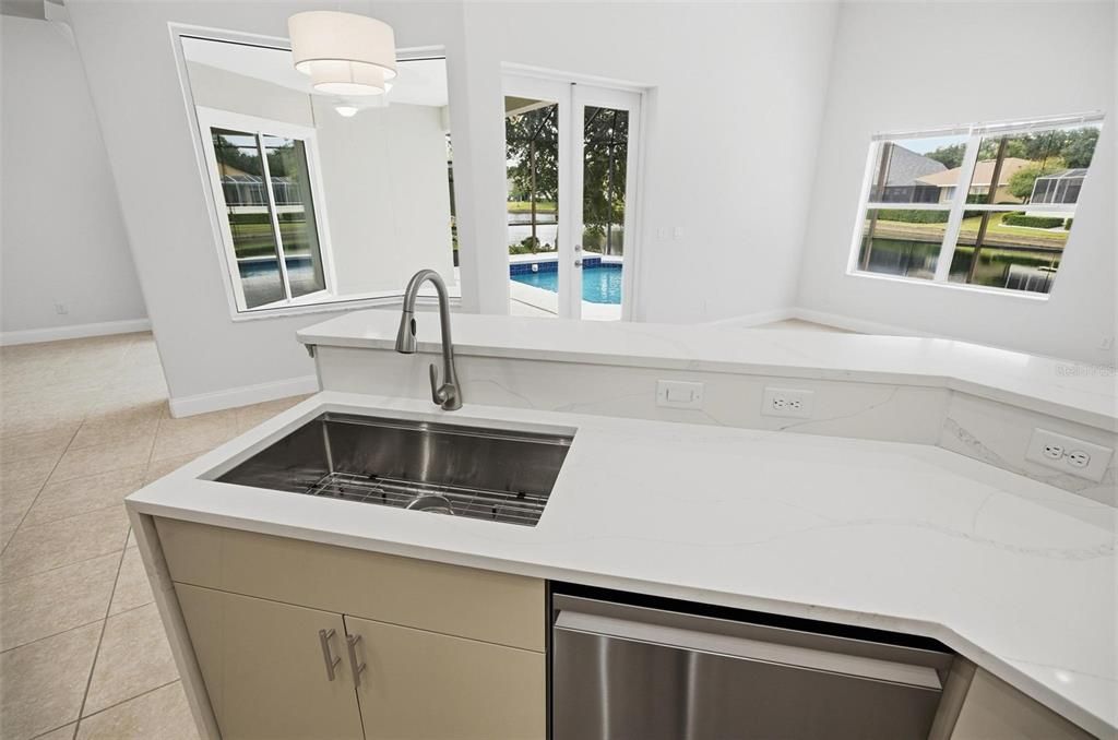 В аренду: $3,800 (3 спален, 3 ванн, 2400 Квадратных фут)