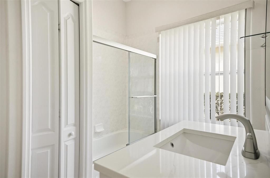 В аренду: $3,800 (3 спален, 3 ванн, 2400 Квадратных фут)