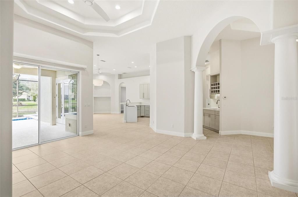 В аренду: $3,800 (3 спален, 3 ванн, 2400 Квадратных фут)