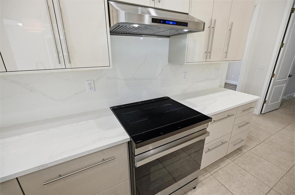 В аренду: $3,800 (3 спален, 3 ванн, 2400 Квадратных фут)