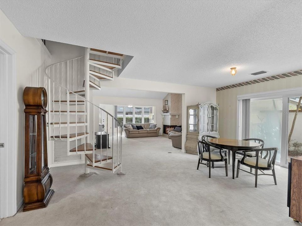 En Venta: $540,000 (3 camas, 3 baños, 2160 Pies cuadrados)