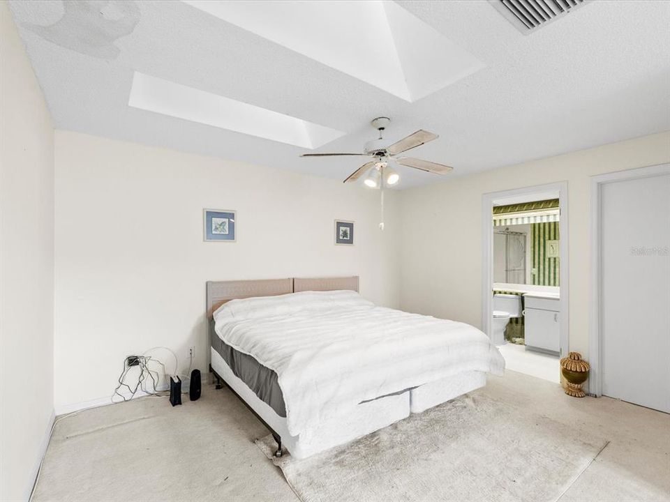 En Venta: $540,000 (3 camas, 3 baños, 2160 Pies cuadrados)