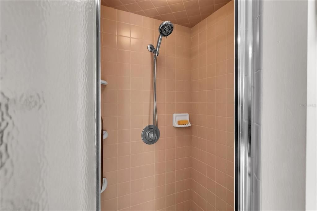 For Sale: $269,900 (3 beds, 2 baths, 1254 Square Feet)