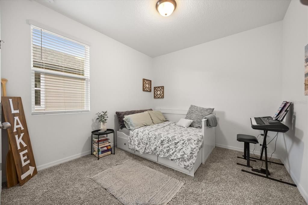 待售: $393,000 (4 贝兹, 2 浴室, 2109 平方英尺)