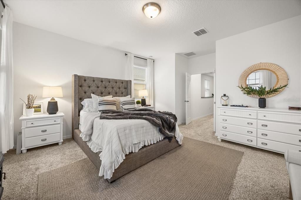 待售: $393,000 (4 贝兹, 2 浴室, 2109 平方英尺)