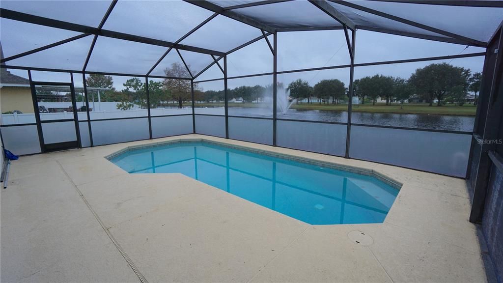 For Rent: $2,650 (4 beds, 2 baths, 1654 Square Feet)