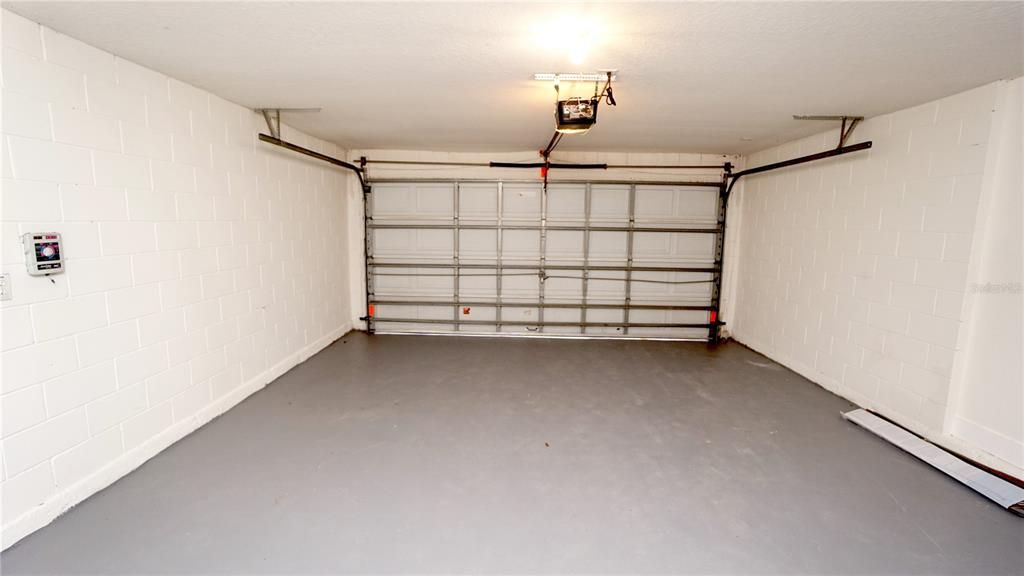 For Rent: $2,650 (4 beds, 2 baths, 1654 Square Feet)