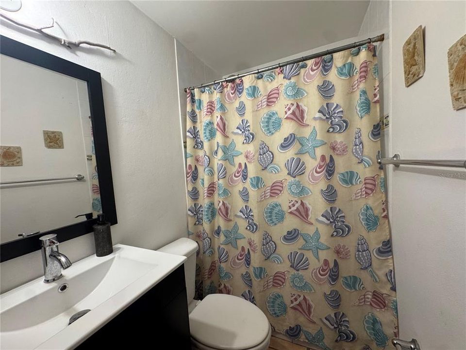 For Rent: $1,850 (3 beds, 2 baths, 1200 Square Feet)