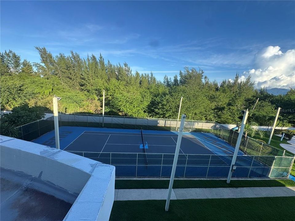 For Rent: $1,850 (3 beds, 2 baths, 1200 Square Feet)