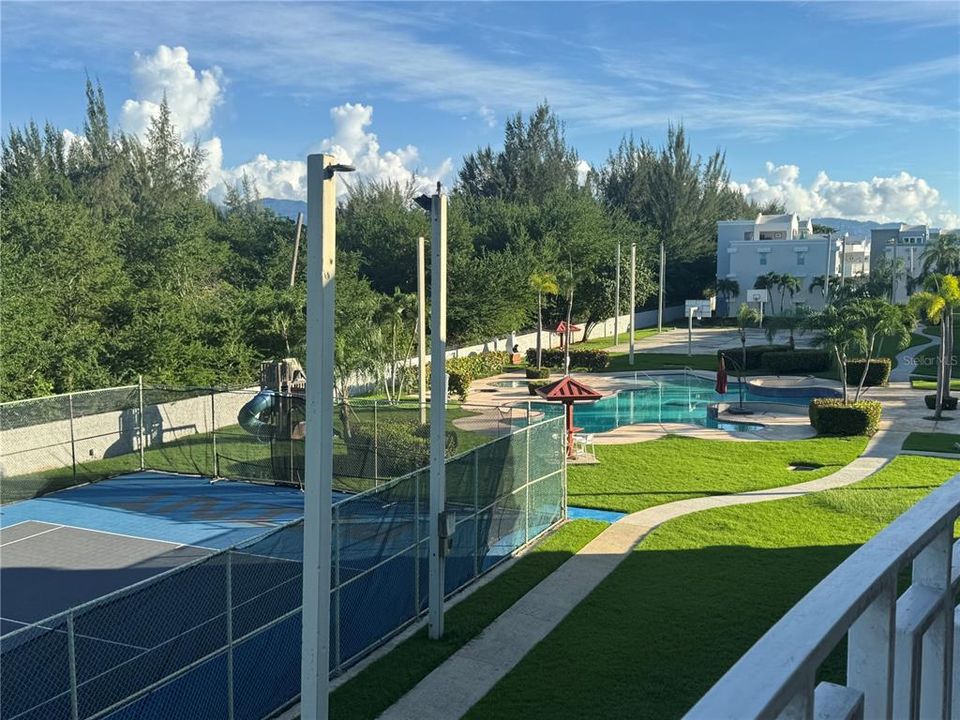 For Rent: $1,850 (3 beds, 2 baths, 1200 Square Feet)