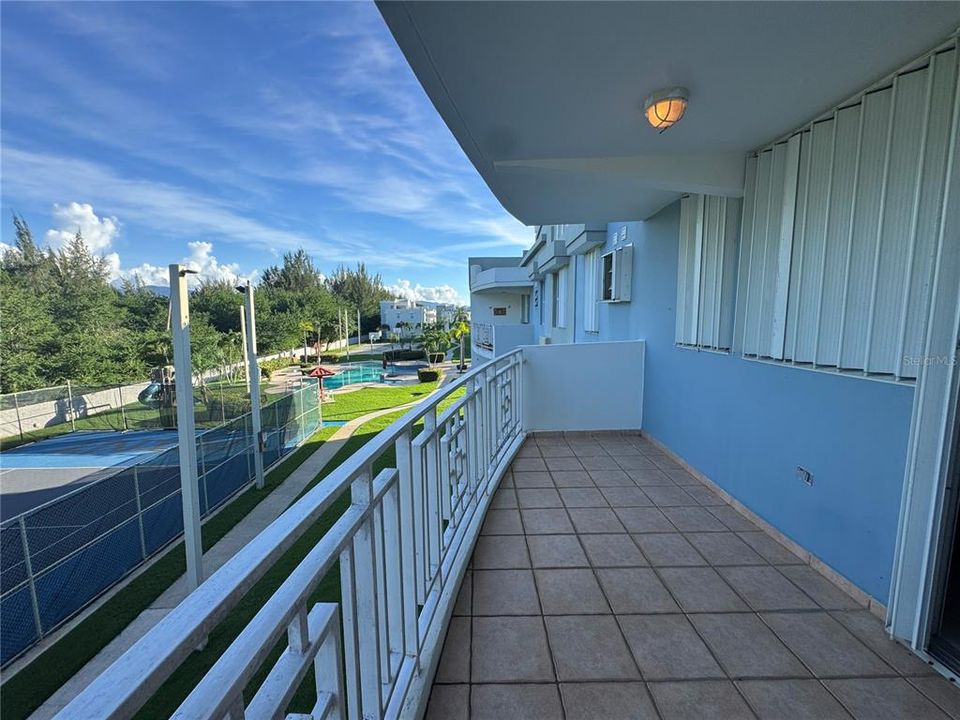 For Rent: $1,850 (3 beds, 2 baths, 1200 Square Feet)