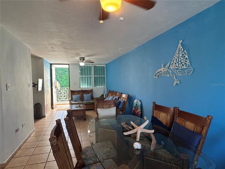 For Rent: $1,850 (3 beds, 2 baths, 1200 Square Feet)