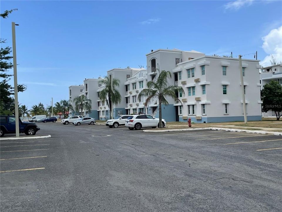 For Rent: $1,850 (3 beds, 2 baths, 1200 Square Feet)