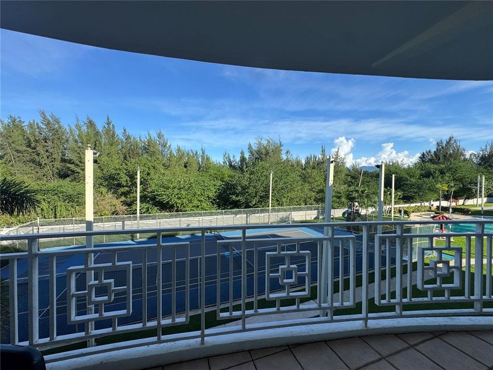 For Rent: $1,850 (3 beds, 2 baths, 1200 Square Feet)