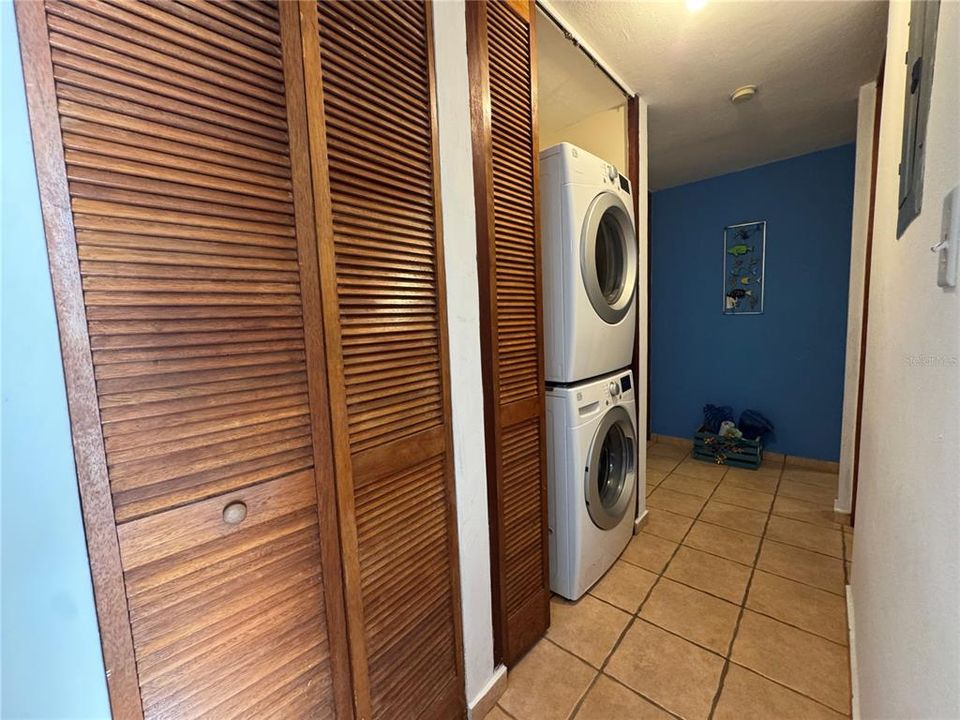 For Rent: $1,850 (3 beds, 2 baths, 1200 Square Feet)