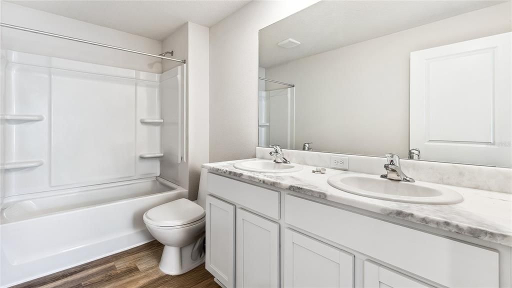 For Sale: $394,990 (5 beds, 3 baths, 2447 Square Feet)