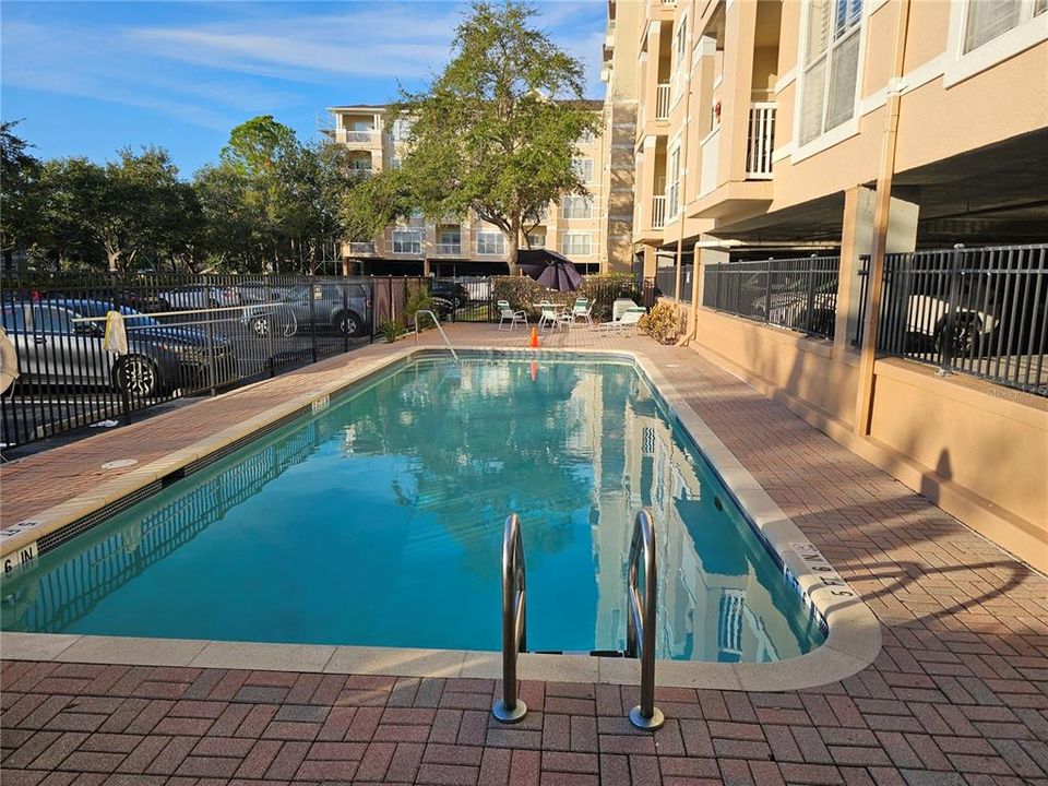 For Sale: $165,000 (1 beds, 1 baths, 660 Square Feet)