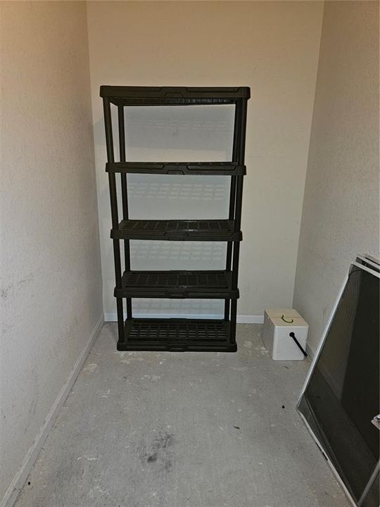 For Sale: $165,000 (1 beds, 1 baths, 660 Square Feet)