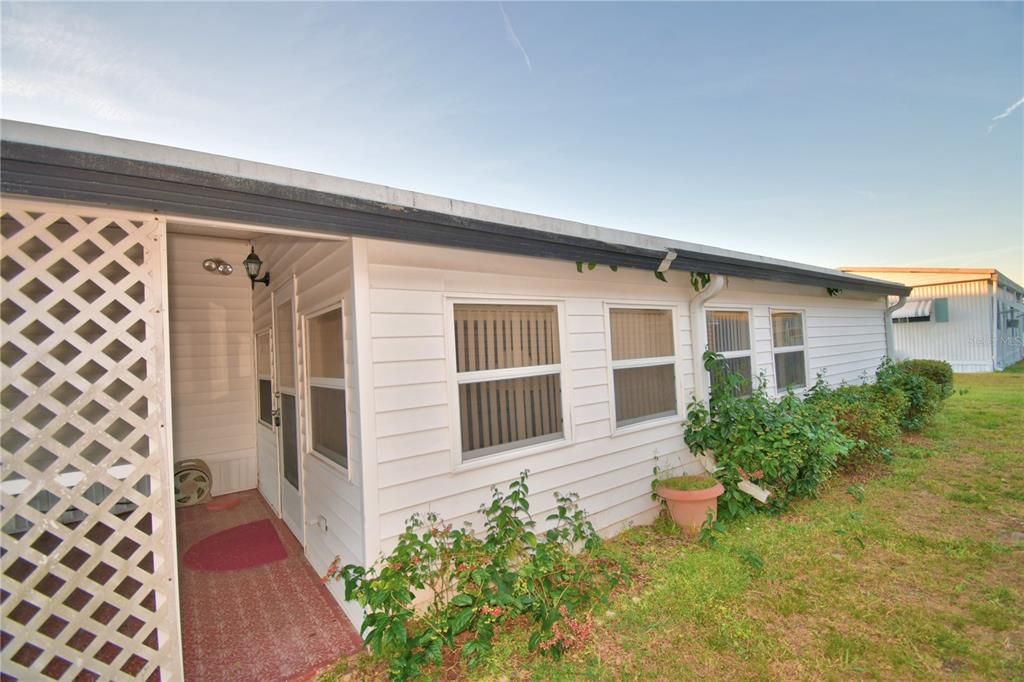 待售: $118,000 (2 贝兹, 2 浴室, 1016 平方英尺)