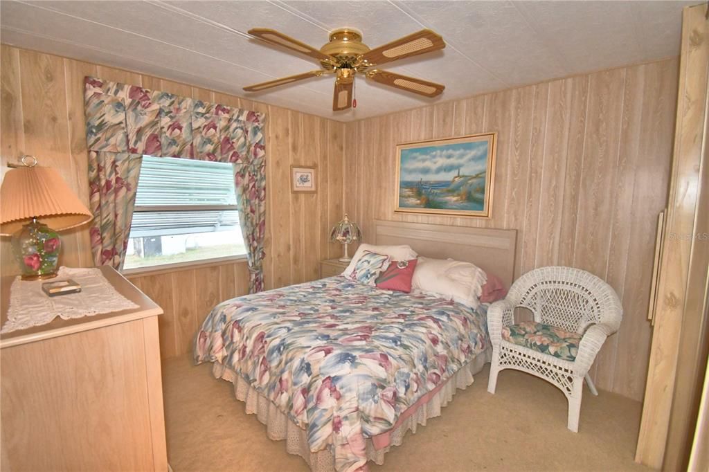 待售: $118,000 (2 贝兹, 2 浴室, 1016 平方英尺)