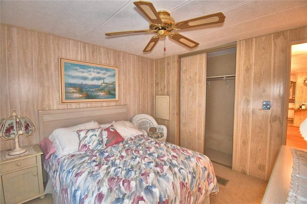 待售: $118,000 (2 贝兹, 2 浴室, 1016 平方英尺)