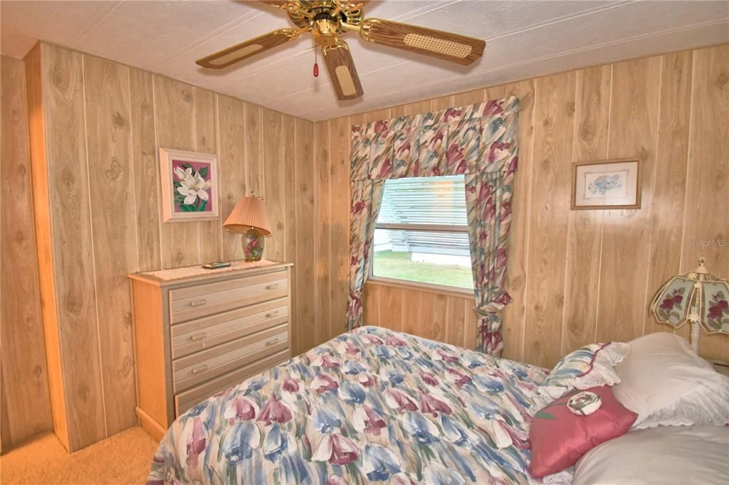 待售: $118,000 (2 贝兹, 2 浴室, 1016 平方英尺)