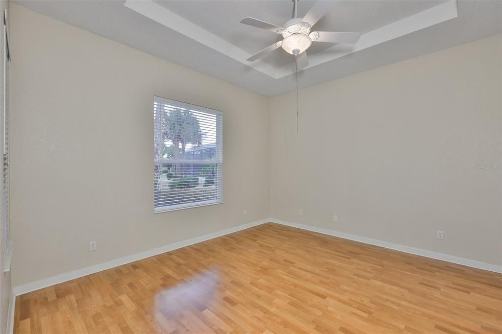 На продажу: $318,000 (2 спален, 2 ванн, 1380 Квадратных фут)