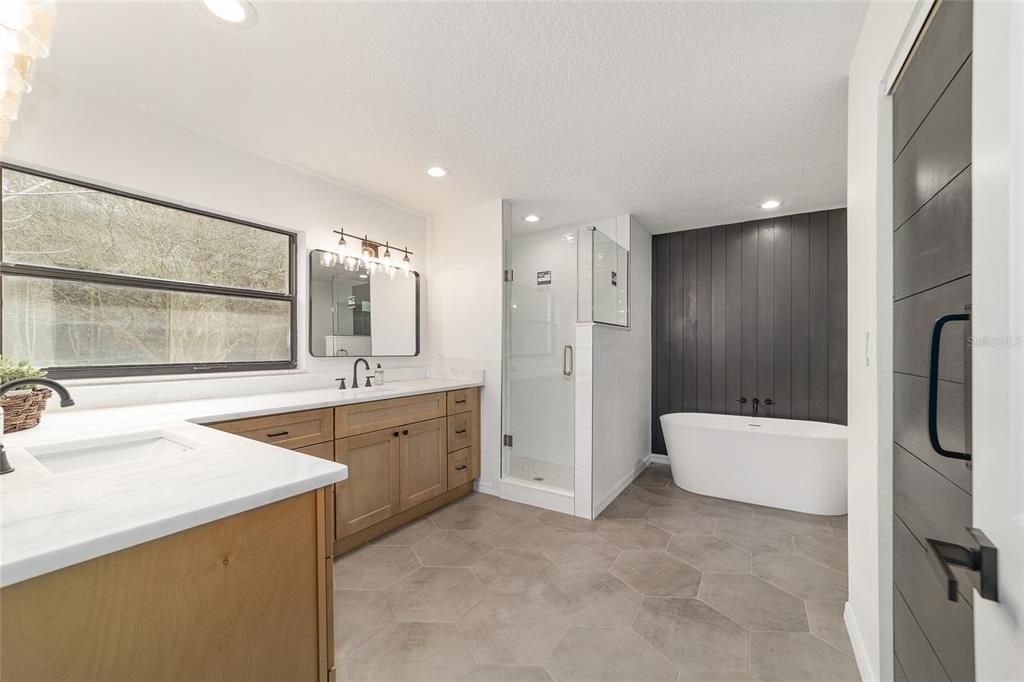 На продажу: $949,000 (4 спален, 3 ванн, 3300 Квадратных фут)