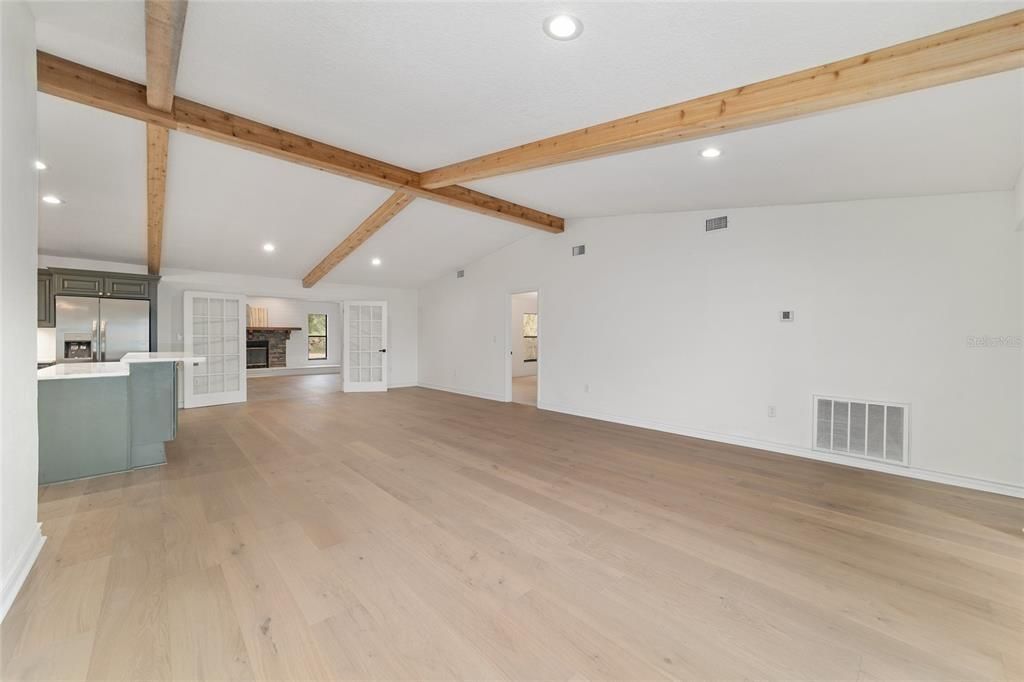 На продажу: $949,000 (4 спален, 3 ванн, 3300 Квадратных фут)