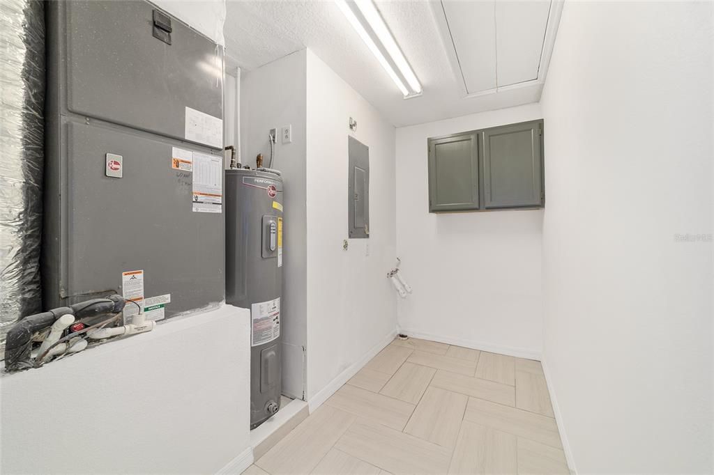 На продажу: $949,000 (4 спален, 3 ванн, 3300 Квадратных фут)