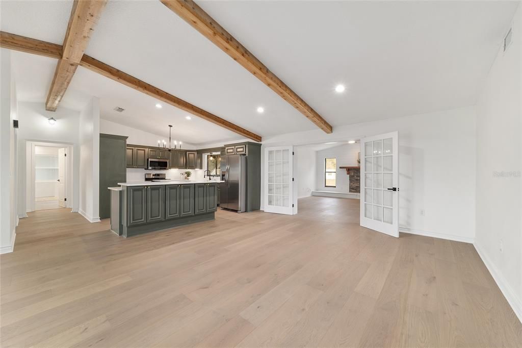 На продажу: $949,000 (4 спален, 3 ванн, 3300 Квадратных фут)