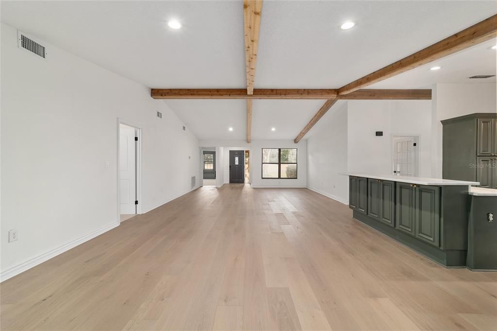 На продажу: $949,000 (4 спален, 3 ванн, 3300 Квадратных фут)