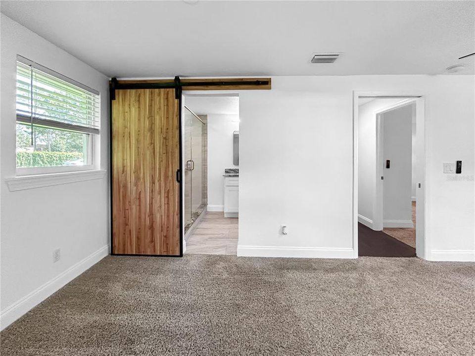 For Sale: $475,000 (3 beds, 2 baths, 1300 Square Feet)