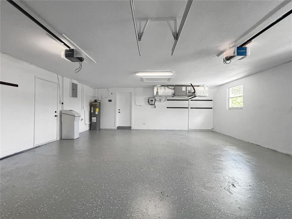 For Sale: $475,000 (3 beds, 2 baths, 1300 Square Feet)