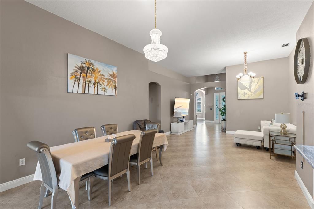 На продажу: $669,000 (4 спален, 3 ванн, 2281 Квадратных фут)