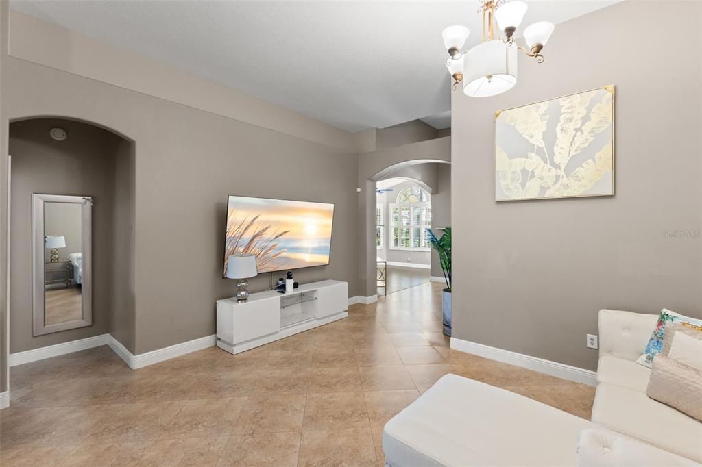 На продажу: $669,000 (4 спален, 3 ванн, 2281 Квадратных фут)